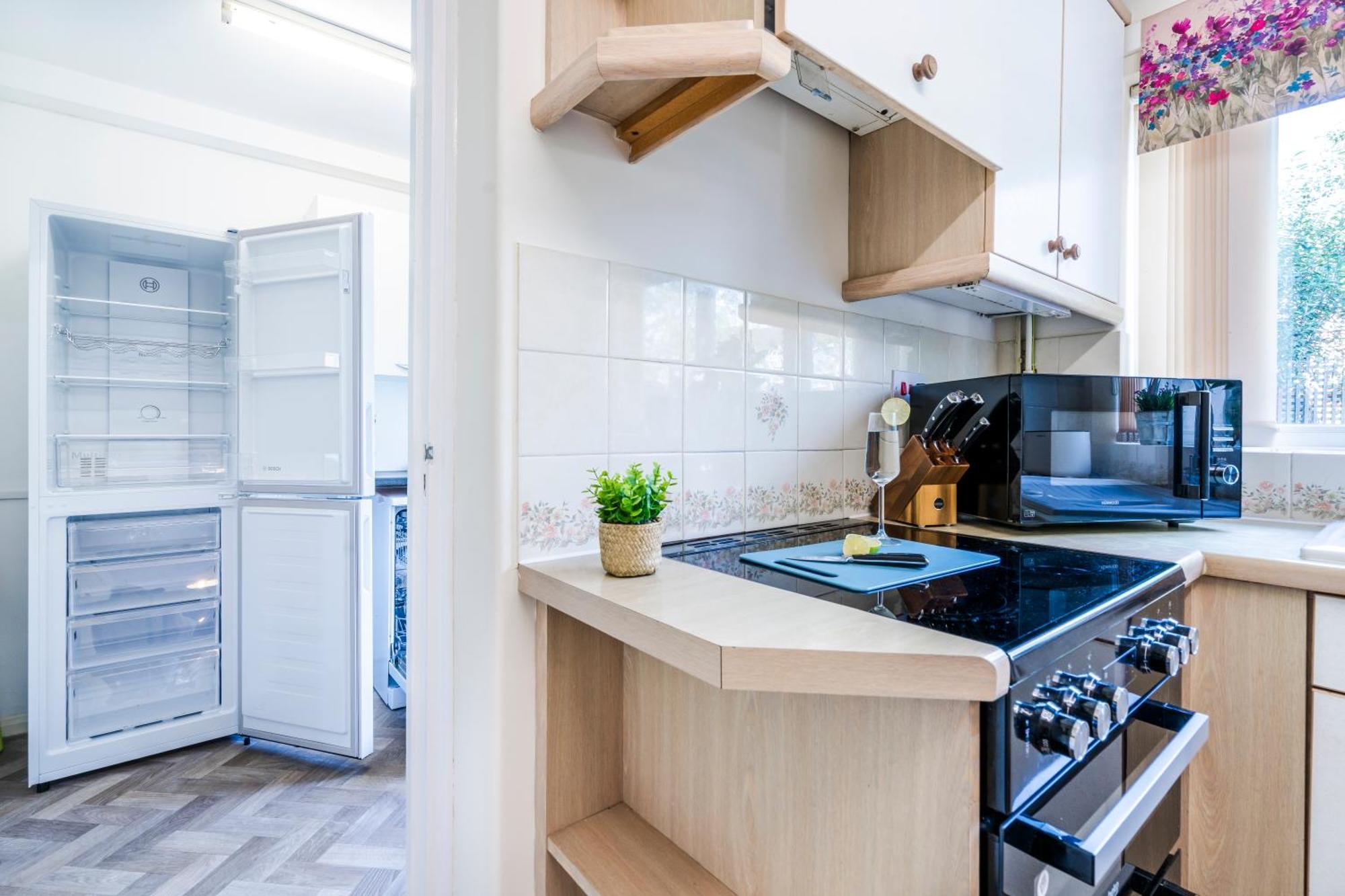Leicester Oadby 4 Bed Home, 8 Guests, Park 5 Cars Kültér fotó