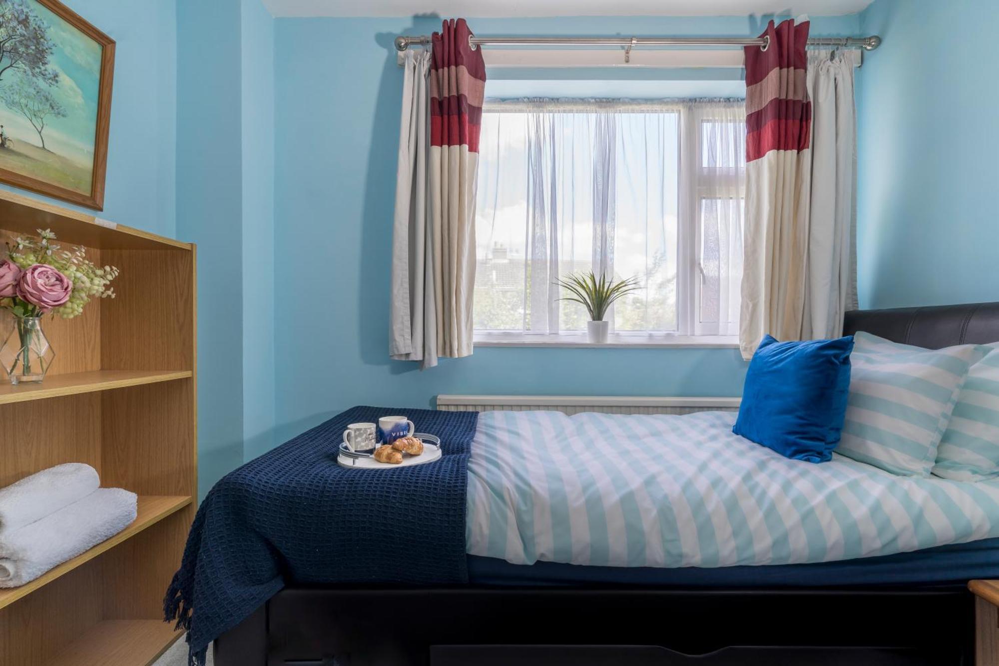 Leicester Oadby 4 Bed Home, 8 Guests, Park 5 Cars Kültér fotó
